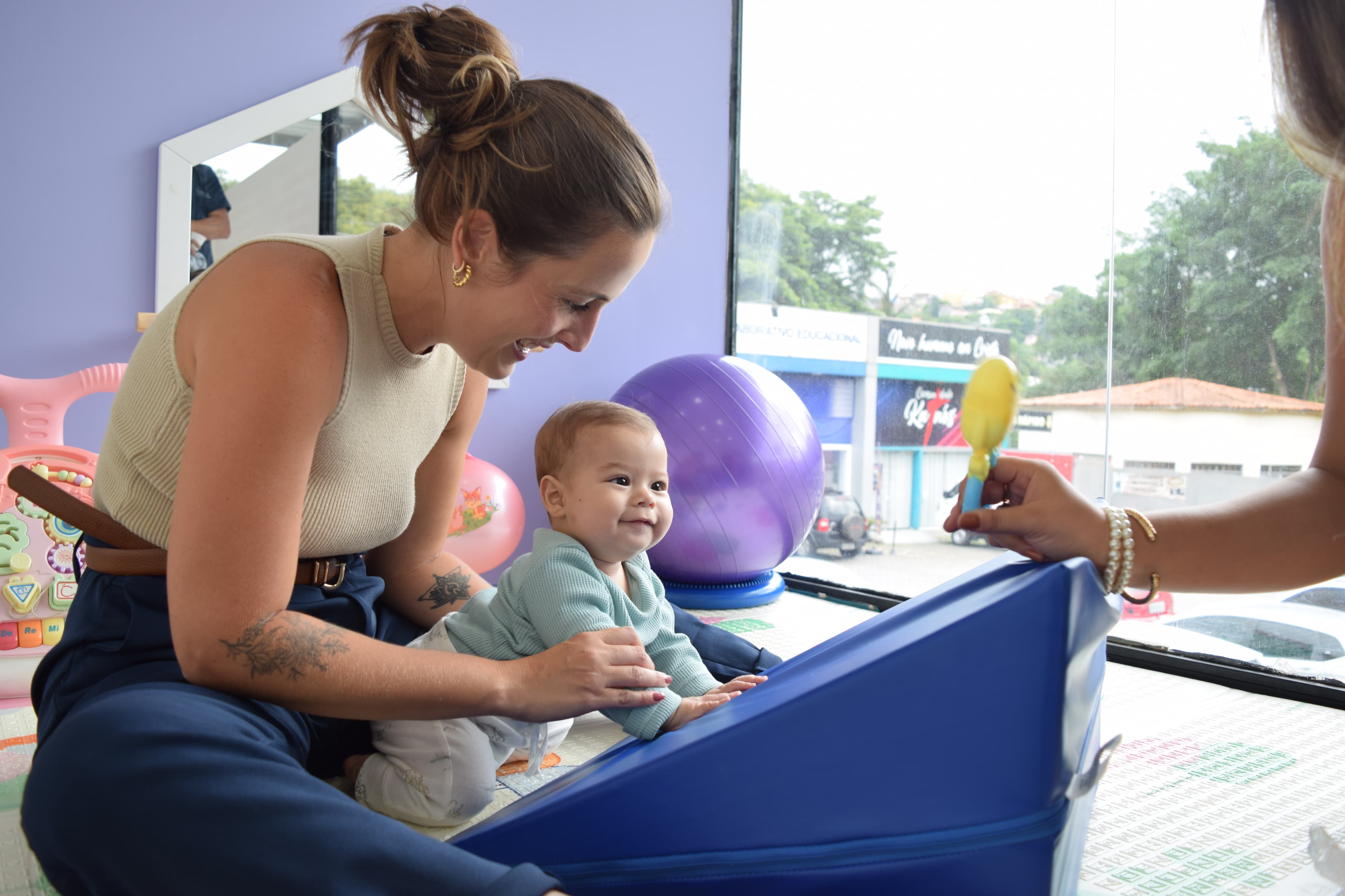 Foto de cliente da Clinica de Fisioterapia Infantil Bora Neném.
