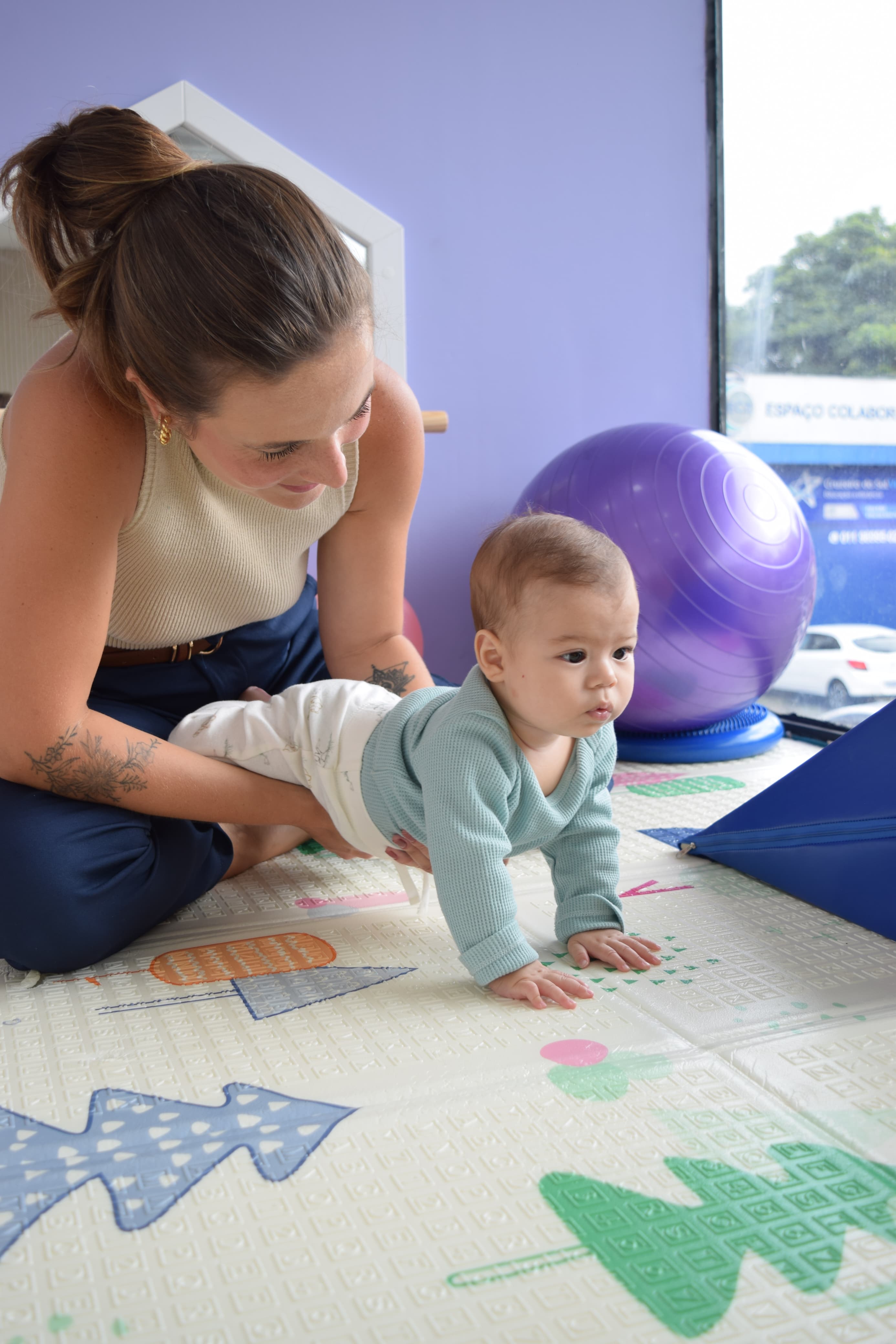 Foto de cliente da Clinica de Fisioterapia Infantil Bora Neném.